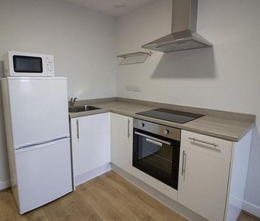 Studio to rent - Photo 1