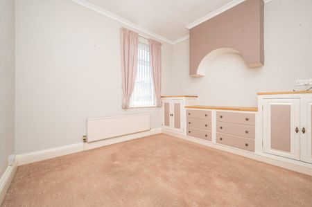 3 bedroom apartment - Photo 4