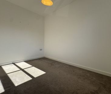 Jameston Close - Photo 3