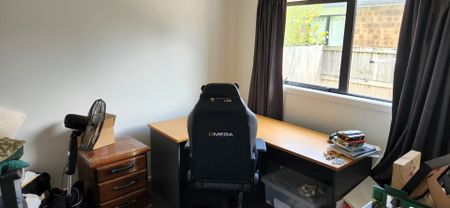 Moderm two bedroom home - Photo 4