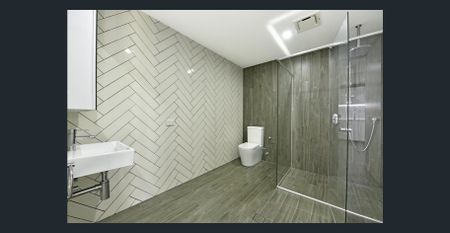 MODERN GROUND FLOOR 1-BEDROOM APARTMENT w. COURTYARD - Photo 4