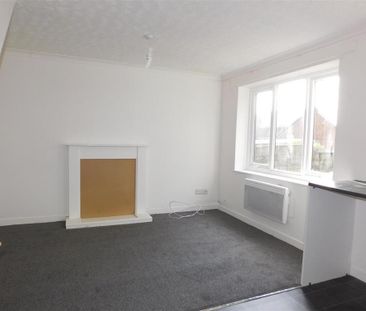 1 bedroom semi-detached house to rent - Photo 1