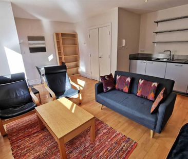 1 bedroom apartment to rent - Photo 2