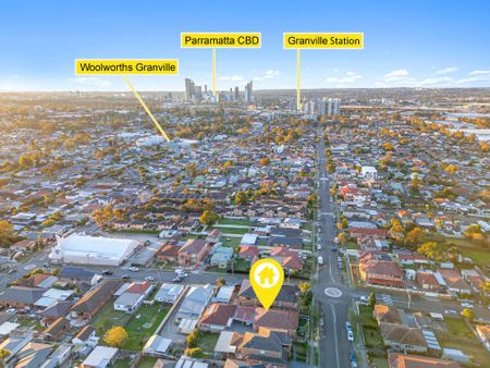 A Warm & Welcoming Home You'll Love Living In!! - Photo 2