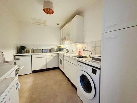 Lancastria Mews, Maidenhead, Berkshire, SL6 - Photo 3