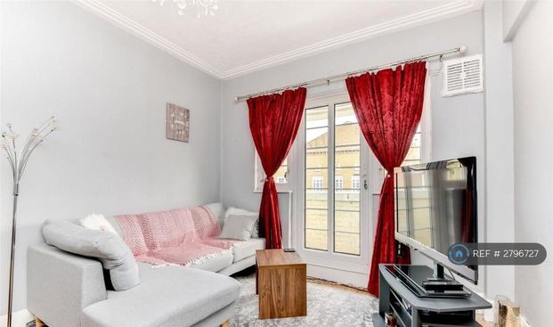 2 bedroom flat to rent - Photo 1