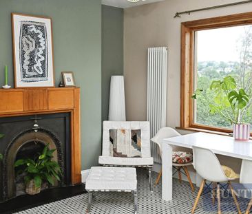 4 bedroom character property to rent - Photo 3