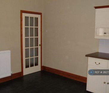 2 bedroom semi-detached house to rent - Photo 4