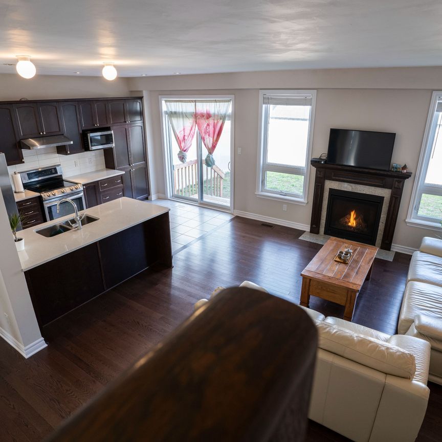 For Lease - 518 Silver Sage Avenue, Barrhaven, Ontario - Photo 1