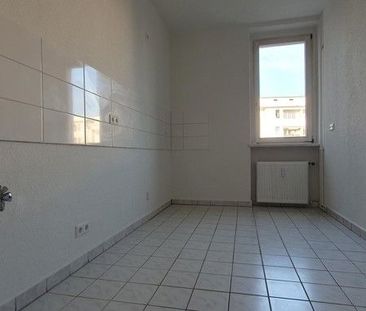 Ansprechende und günstige 3-Zimmer-Wohnung - Photo 2