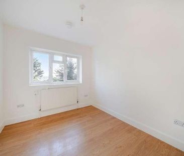 Summers Lane, North Finchley, N12 - Photo 2