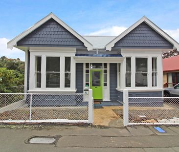 Duke Street Villa 5 bedroom or 7 bedroom - Available now! - Photo 2