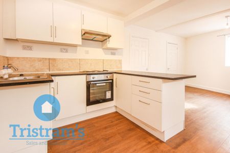 2 bed Flat for Rent - Photo 4