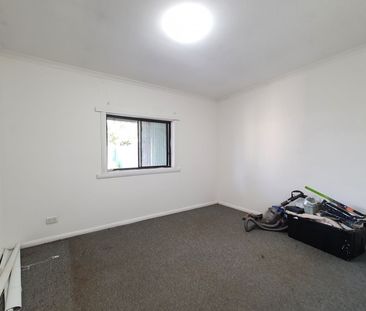 Semi-detached Two bedroom House - Photo 5