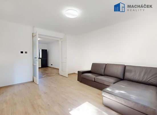 Pronájem bytu 2+1 47 m² - Photo 1