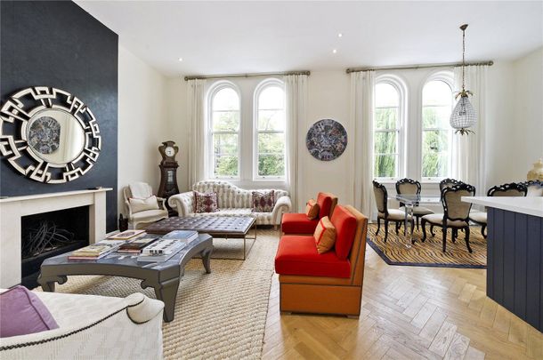 Westbourne Grove Mews, W11 - Photo 1