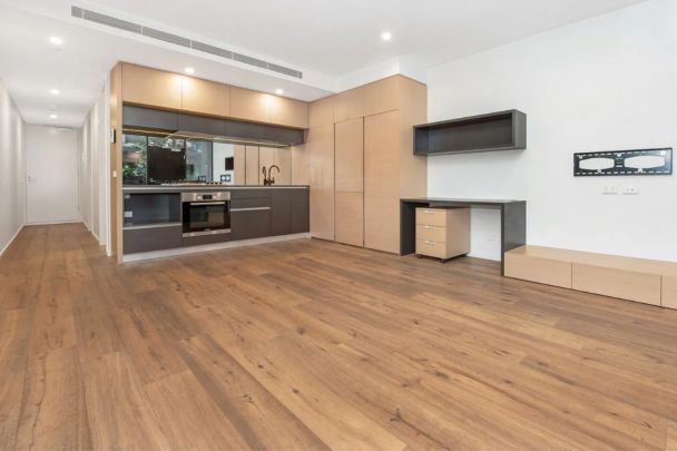 Prestige In "Ryan and Leveson" - Photo 1