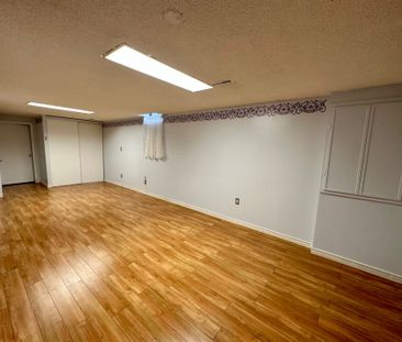 For Lease - 44 Loradeen Crescent Unit# Lower, Toronto, Ontario - Photo 5