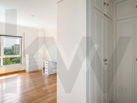 Apartamento T4 em Lisboa - Photo 3