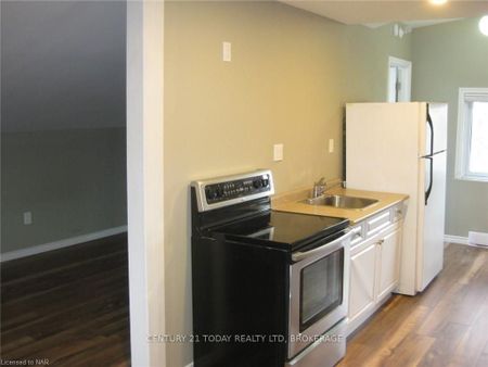 For Lease - 104 Fraser Street, Port Colborne, Ontario - Photo 5