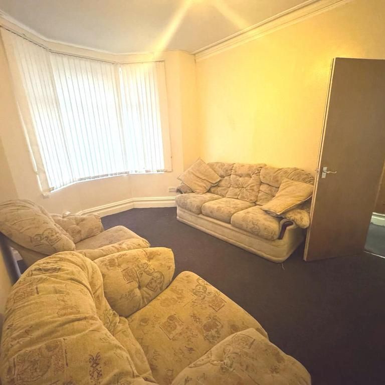 3 bedroom terraced house to rent - Photo 1