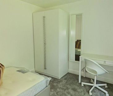 6 bedroom townhouse to rent - Photo 6