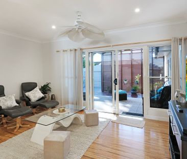 Coastal Living Opposite Pumicestone Passage - Photo 1