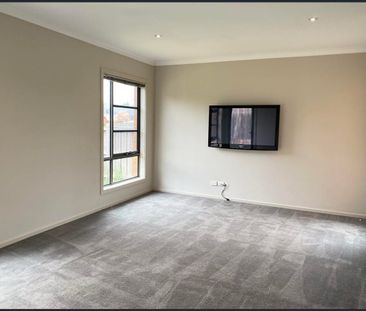 THIS PROPERTY FEATURES: - Photo 4