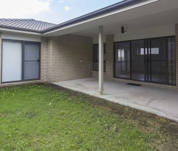 5 Banksia Road, Coomera, QLD 4209 - Photo 4