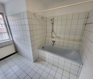 Exklusive 3-Zi.-Maisonette-Wohnung mit neuer EBK, Süd-Balkon und tr... - Foto 4