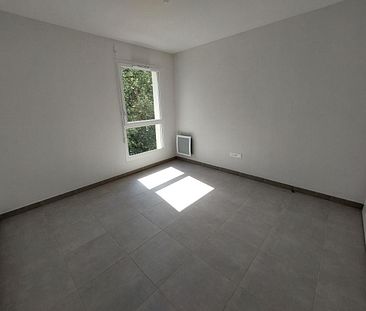 location Appartement T2 DE 41.58m² À NIMES - Photo 2