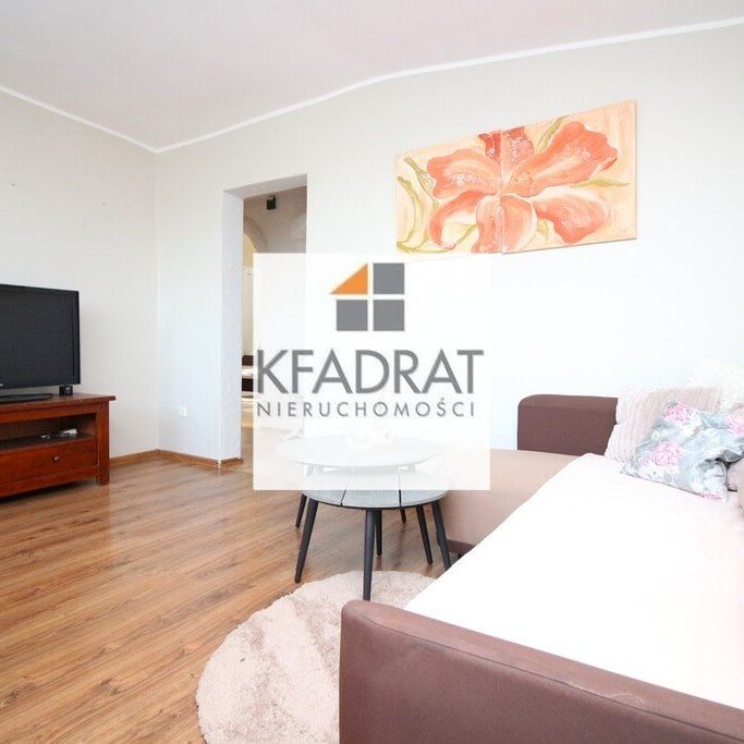 4-pokojowe mieszkanie na wynajem - ul. Bydgoska - Zdjęcie 1