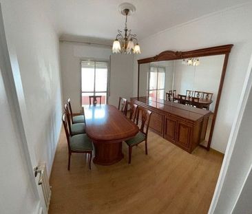 Piso de alquiler en Avenida Portugal, A Carballeira - Photo 1