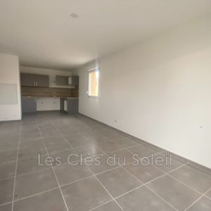 Location appartement 3 pièces 59 m² Brignoles - Photo 2