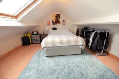4 bedroom House in Manor Terrace, Leeds - Photo 2