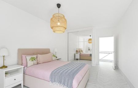 6 bedroom detached house to rent - Photo 5