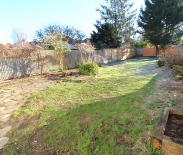 3 bedroom semi-detached house to rent - Photo 4