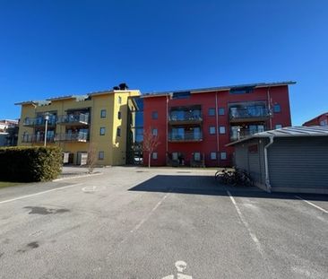 Torggatan, Vara - Photo 1