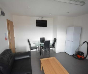 1 bedroom in a house share to rent - Photo 5