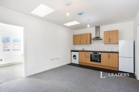 1 bedroom flat to rent - Photo 3