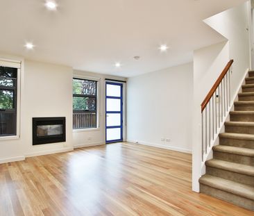 20 Martin Street, St Kilda VIC 3182 - Townhouse For Rent | Domain - Photo 2