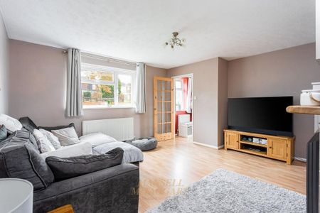 3 bedroom semi-detached house to rent - Photo 2