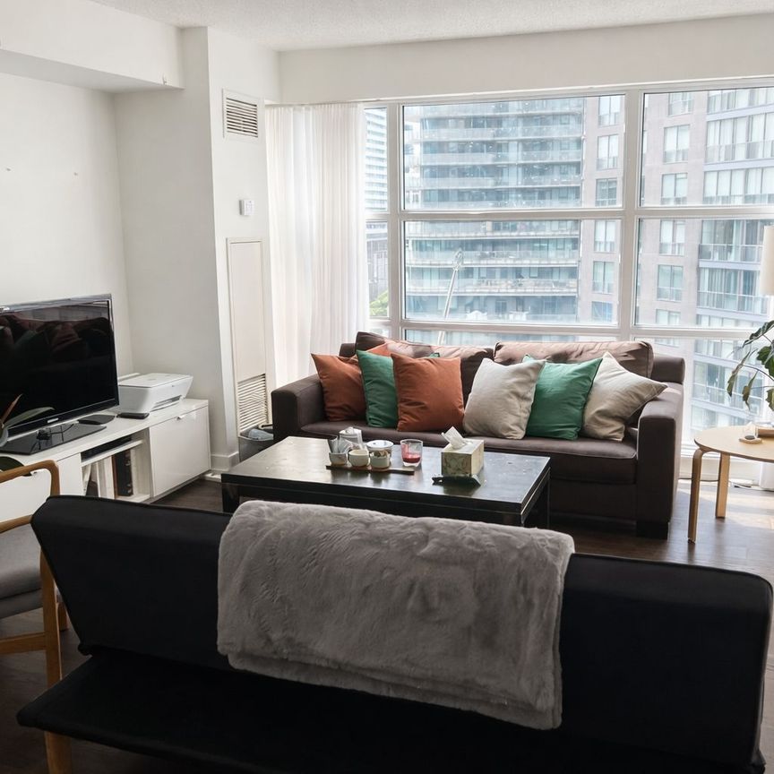 For Lease - 11 St Joseph Street Unit# 1201, Toronto, Ontario - Photo 1