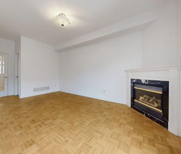 For Lease - 30 Catalina Crescent, Richmond Hill, Ontario - Photo 4