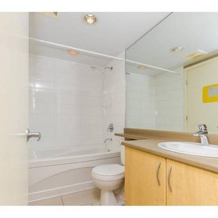 1 bed & 1bathroom Condo Highgate neighbourhood - Photo 4