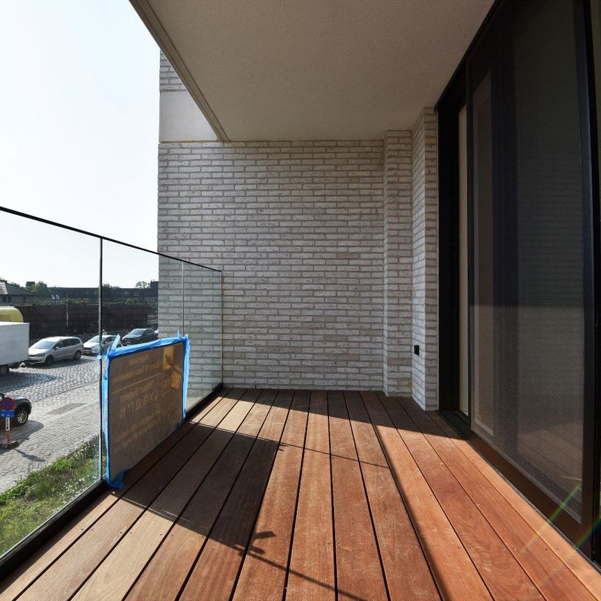 Nieuwbouwappartement met 2 slpks, autostaanplaats en terras te Maldegem centrum - Photo 1