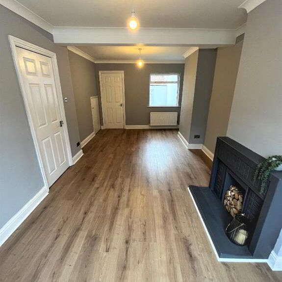 9 Willowfield Parade, Belfast, BT6 8HQ - Photo 1