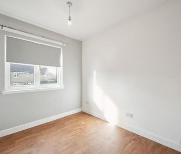 3 bedroom detached house to rent - Photo 3