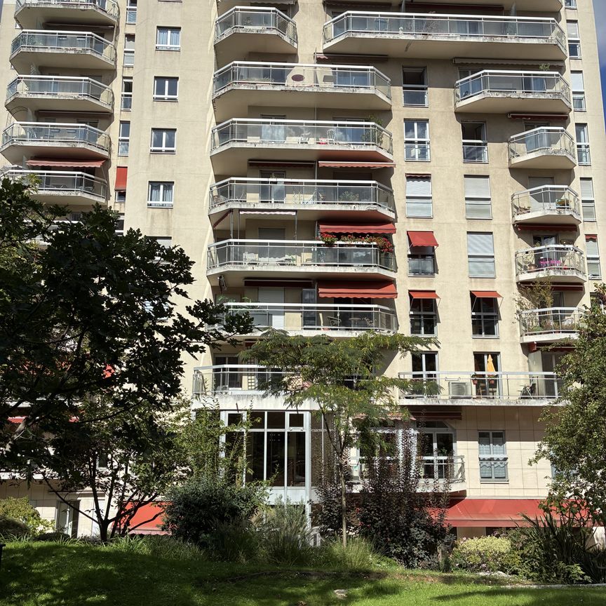 Location Appartement 1 pièce 32m² PARIS 15ème - Photo 1