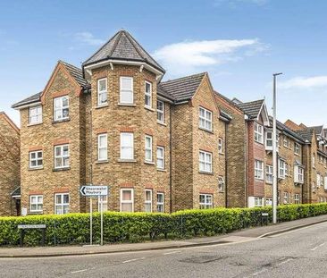 Burleigh Gardens, Woking, Surrey, GU21 - Photo 3